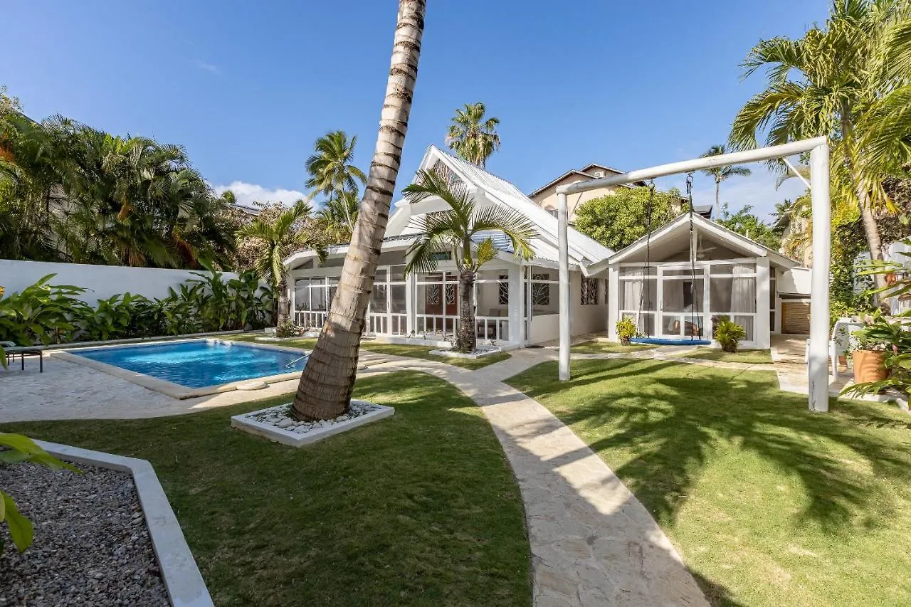 Villa Clarissa V, Walk To Beach! Las Terrenas