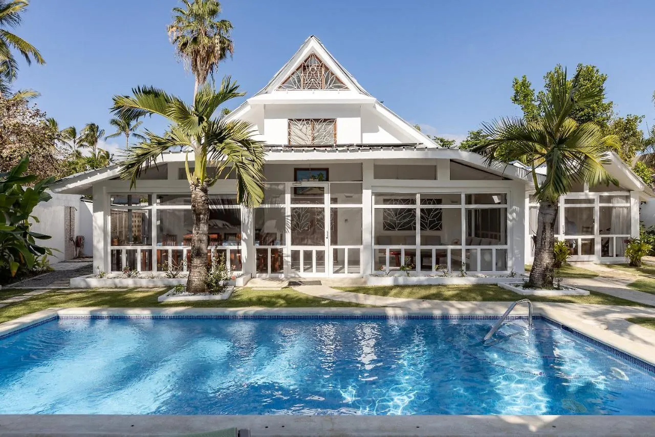 Villa Clarissa V, Walk To Beach! Las Terrenas